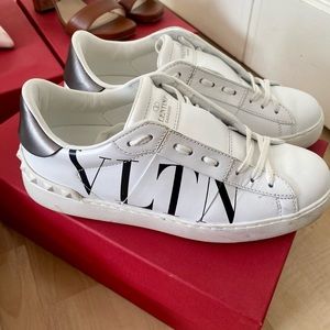 Authentic Valentino VLTN Sneakers